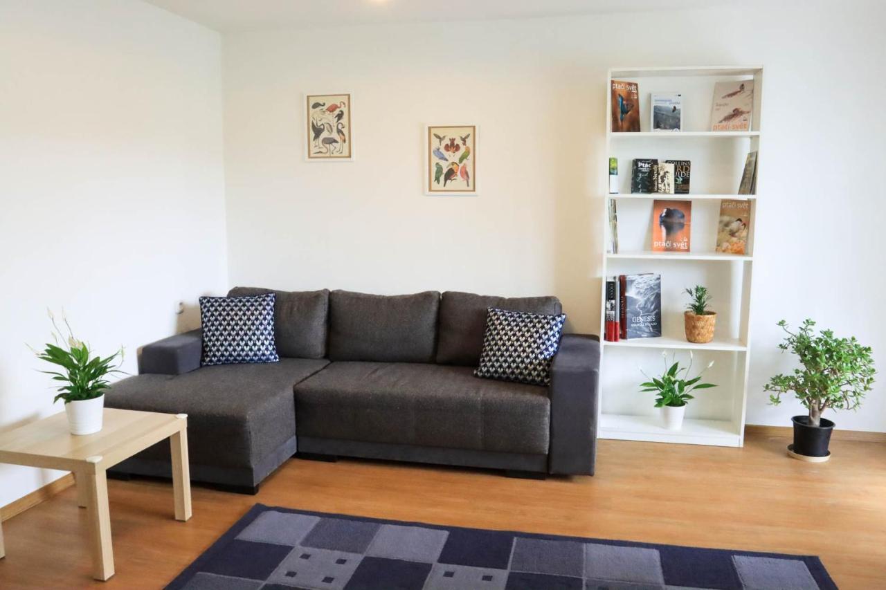 Pohodlný apartmán s ptačí zahradou Uherské Hradiště Exterior foto