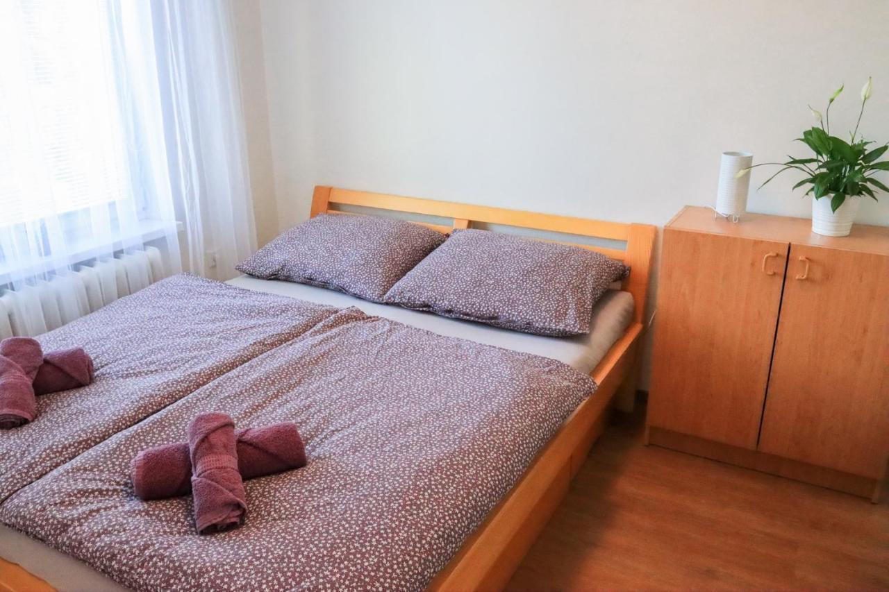 Pohodlný apartmán s ptačí zahradou Uherské Hradiště Exterior foto